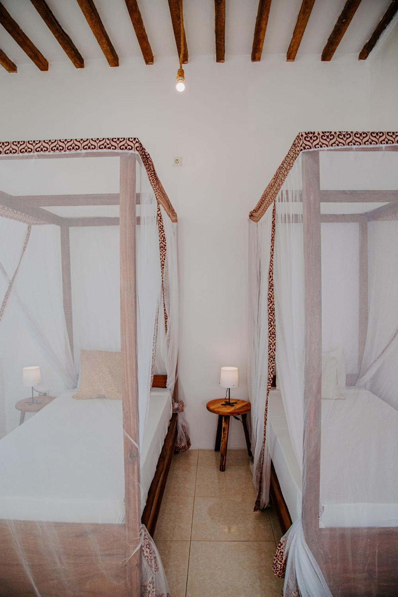 Bed and Breakfast Ocean Boho House Джамбиани Экстерьер фото