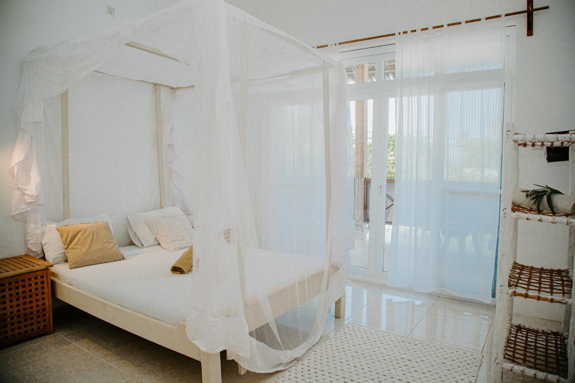 Bed and Breakfast Ocean Boho House Джамбиани Экстерьер фото