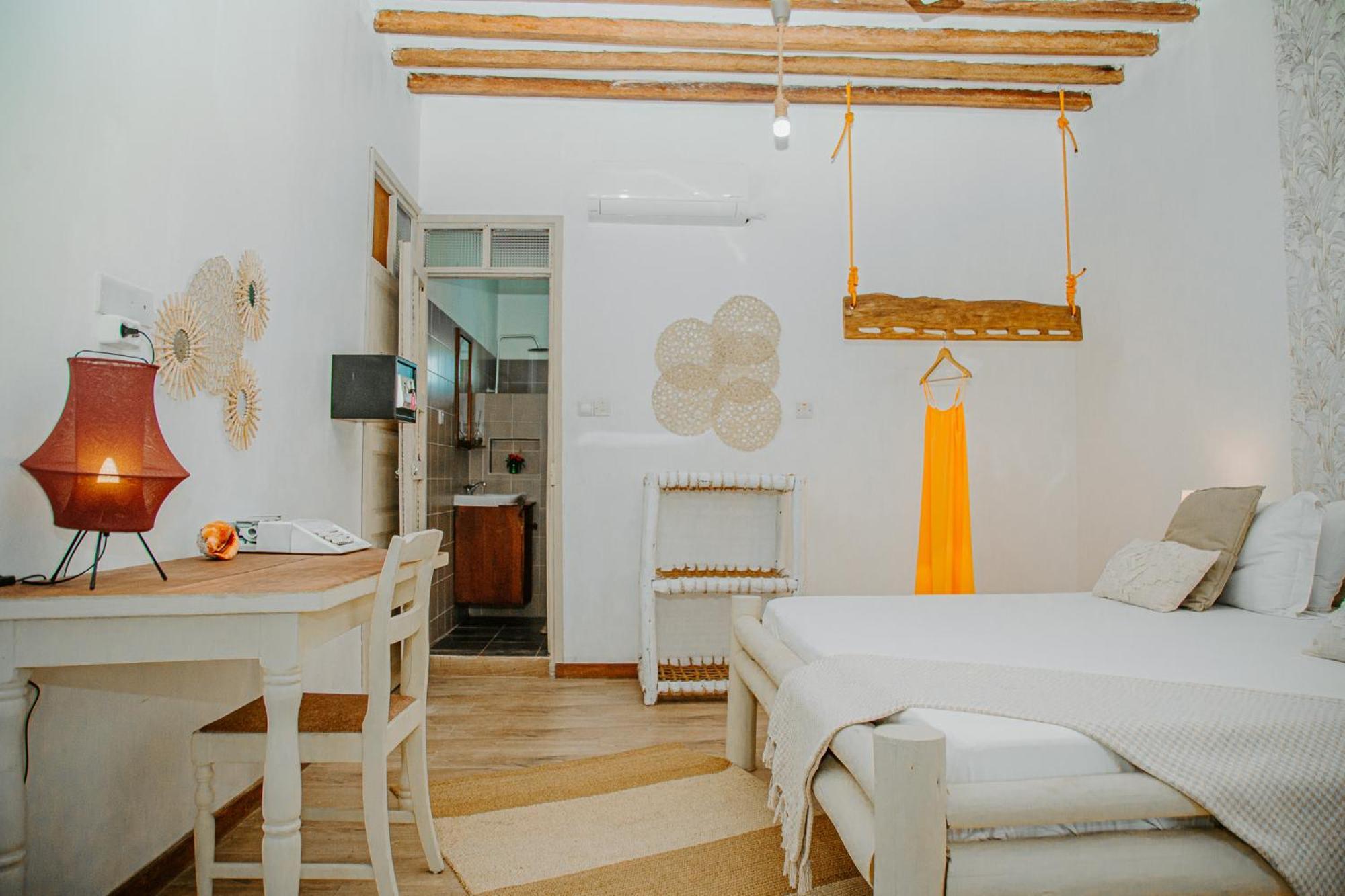 Bed and Breakfast Ocean Boho House Джамбиани Экстерьер фото