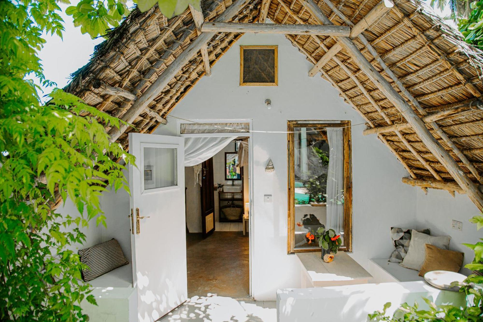 Bed and Breakfast Ocean Boho House Джамбиани Экстерьер фото